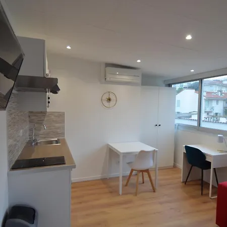 Apartment Cassin - Next To Tramway Line 2 Near Airport *